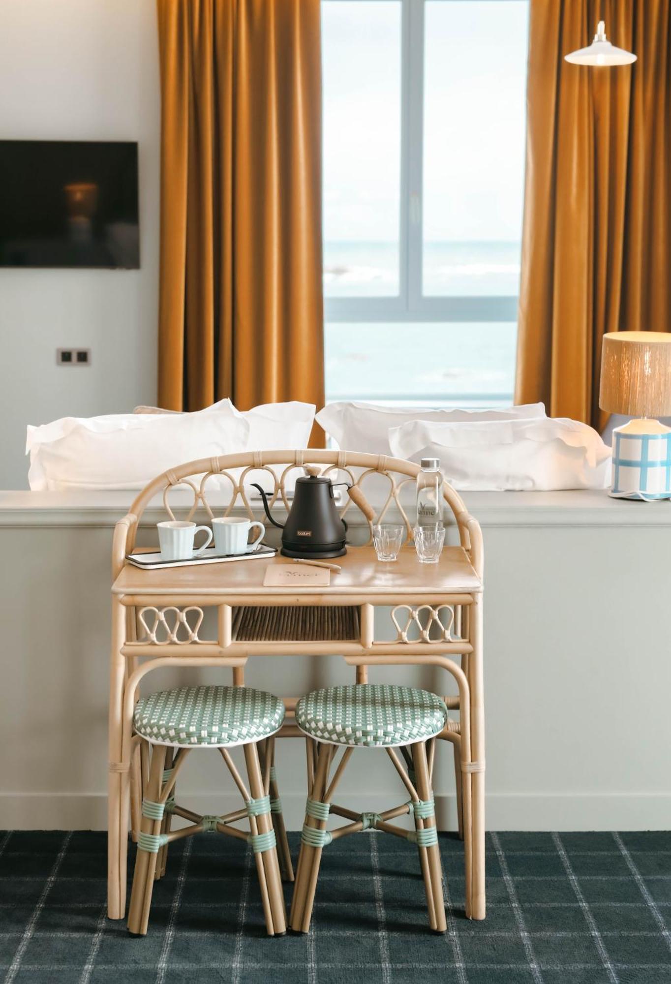 Hotel De La Mer & Spa Brignogan-Plages Bagian luar foto